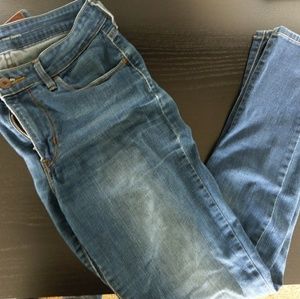 Levi's High Rise Jeans